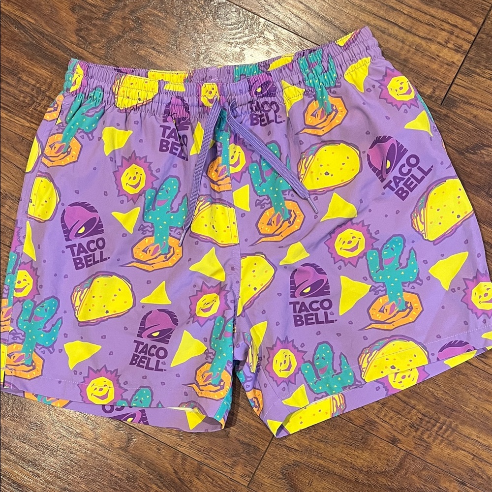 Chubbies Men’s Taco Bell Purple Graphic Swim Trunks NWOT
